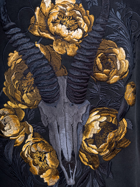 Blesbok Skull Embroidered Unisex Stonewashed Hoodie